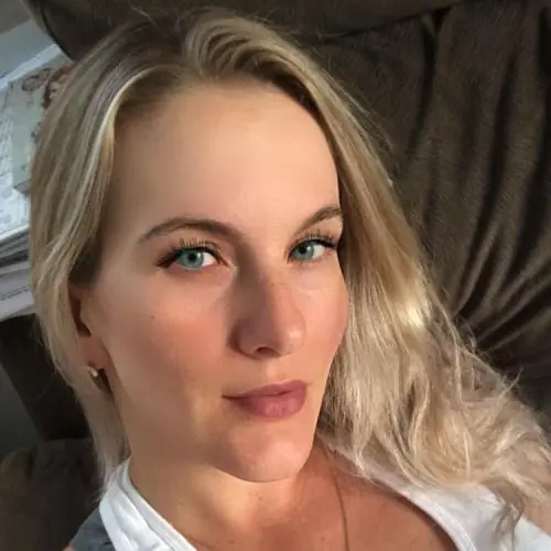 julianasinnlich image 0